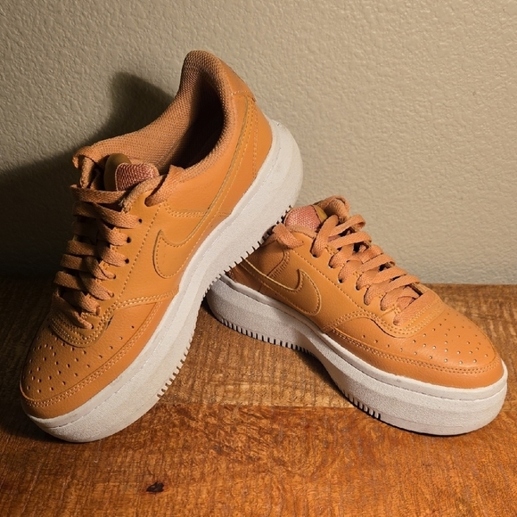 Nike Shoes - Nike Tan Sneakers